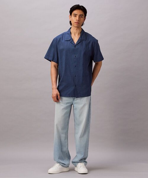 Calvin Klein(カルバン・クライン)の「ソリッドショートスリーブシャツ(シャツ/ブラウス・メンズ・ダークブルー/ホワイト・XL/S/M/L)」の3枚目の写真