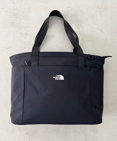 THE NORTH FACE(ザノースフェイス)の「THE NORTH FACE(ザ・ノースフェイス)/PC A4収納可 大容量 トートバッグ ロゴプリント / LINDEN TOTE BAG(トートバッグ・レディース・ブラック/チャコールグレー/クリーム・FREE)」の16枚目の写真