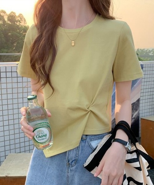 SallyLunn(サリーラン)の「【アシメデザイン】ツイストTシャツ(Tシャツ/カットソー・レディース・イエロー/ホワイト/ブラック・MEDIUM/LARGE)」の3枚目の写真