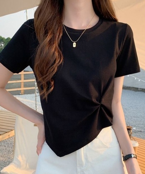 SallyLunn(サリーラン)の「【アシメデザイン】ツイストTシャツ(Tシャツ/カットソー・レディース・イエロー/ホワイト/ブラック・MEDIUM/LARGE)」の1枚目の写真