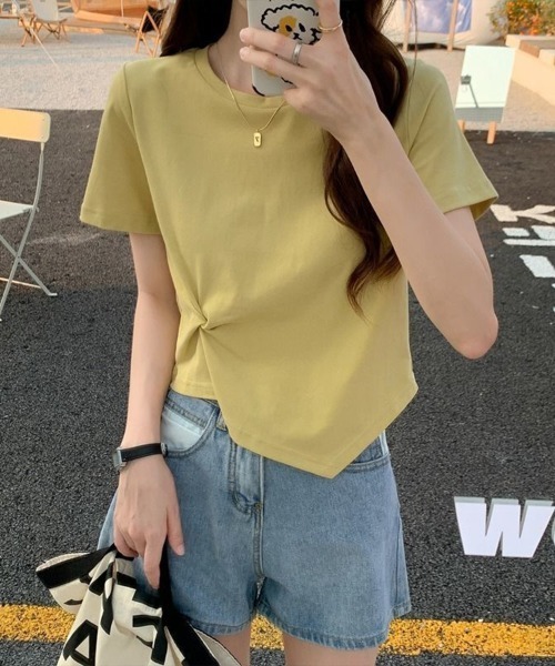 SallyLunn(サリーラン)の「【アシメデザイン】ツイストTシャツ(Tシャツ/カットソー・レディース・イエロー/ホワイト/ブラック・MEDIUM/LARGE)」の13枚目の写真
