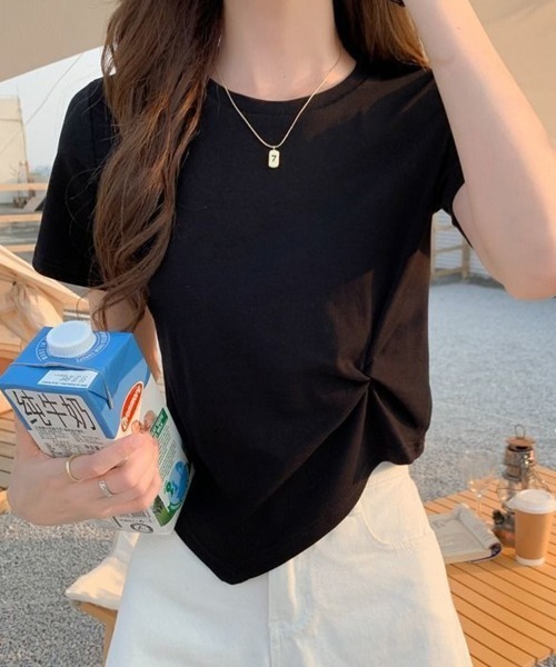 SallyLunn(サリーラン)の「【アシメデザイン】ツイストTシャツ(Tシャツ/カットソー・レディース・イエロー/ホワイト/ブラック・MEDIUM/LARGE)」の5枚目の写真