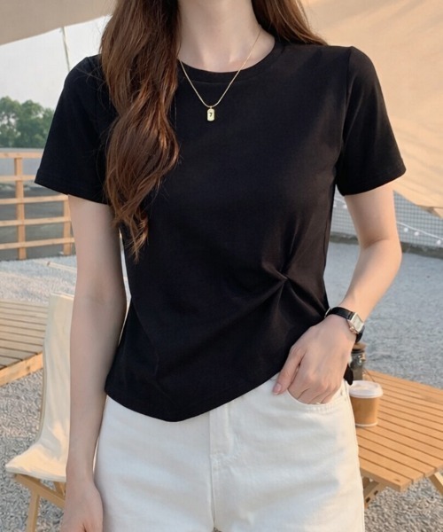 SallyLunn(サリーラン)の「【アシメデザイン】ツイストTシャツ(Tシャツ/カットソー・レディース・イエロー/ホワイト/ブラック・MEDIUM/LARGE)」の6枚目の写真