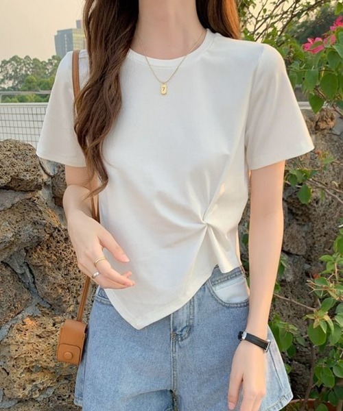 SallyLunn(サリーラン)の「【アシメデザイン】ツイストTシャツ(Tシャツ/カットソー・レディース・イエロー/ホワイト/ブラック・MEDIUM/LARGE)」の10枚目の写真