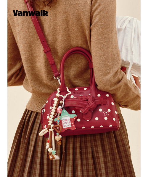 VANWALK（バンウォーク）の「Beads Star Tote Bag [Red]（トートバッグ・レディース・ワインレッド・FREE）」の3枚目の写真