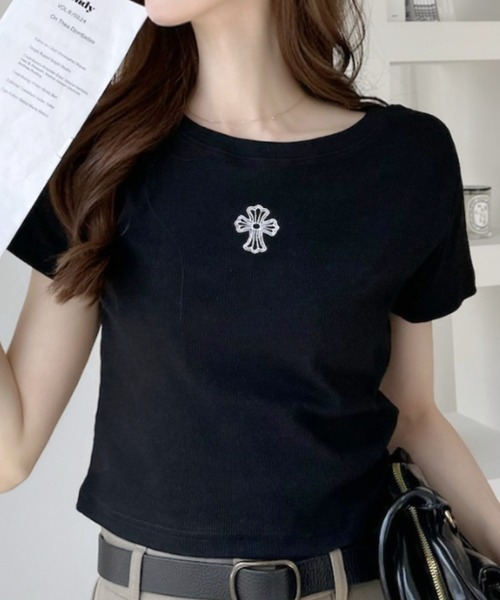 Ada.(エイダ)の「クロスモチーフ 半袖 クロップド Tシャツ(Tシャツ/カットソー・レディース・ブラック/オフホワイト/グレー・FREE)」の14枚目の写真