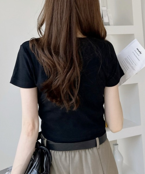 Ada.(エイダ)の「クロスモチーフ 半袖 クロップド Tシャツ(Tシャツ/カットソー・レディース・ブラック/オフホワイト/グレー・FREE)」の13枚目の写真