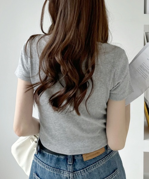 Ada.(エイダ)の「クロスモチーフ 半袖 クロップド Tシャツ(Tシャツ/カットソー・レディース・ブラック/オフホワイト/グレー・FREE)」の19枚目の写真