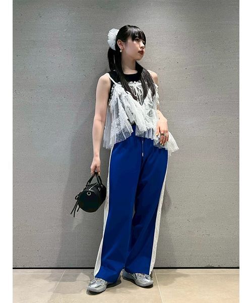 FURFUR（ファーファー）の「フラワー刺繍タンクトップ（タンクトップ・レディース・ブラック/サックスブルー/ホワイト/ピンク・F）」の8枚目の写真