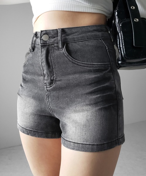 me+em select(ミームセレクト)の「【 2color /3size 】ハイウエストタイトデニムショートパンツ / high waist tight short pants(デニムパンツ・レディース・ブルー/ブラック・SMALL/MEDIUM/LARGE)」の20枚目の写真