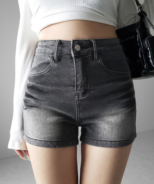 me+em select(ミームセレクト)の「【 2color /3size 】ハイウエストタイトデニムショートパンツ / high waist tight short pants(デニムパンツ・レディース・ブルー/ブラック・SMALL/MEDIUM/LARGE)」の11枚目の写真