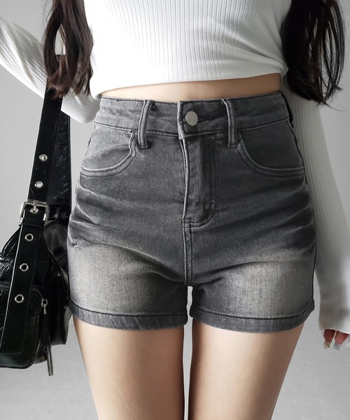 me+em select(ミームセレクト)の「【 2color /3size 】ハイウエストタイトデニムショートパンツ / high waist tight short pants(デニムパンツ・レディース・ブルー/ブラック・SMALL/MEDIUM/LARGE)」の13枚目の写真