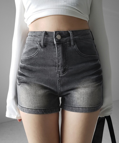 me+em select(ミームセレクト)の「【 2color /3size 】ハイウエストタイトデニムショートパンツ / high waist tight short pants(デニムパンツ・レディース・ブルー/ブラック・SMALL/MEDIUM/LARGE)」の14枚目の写真
