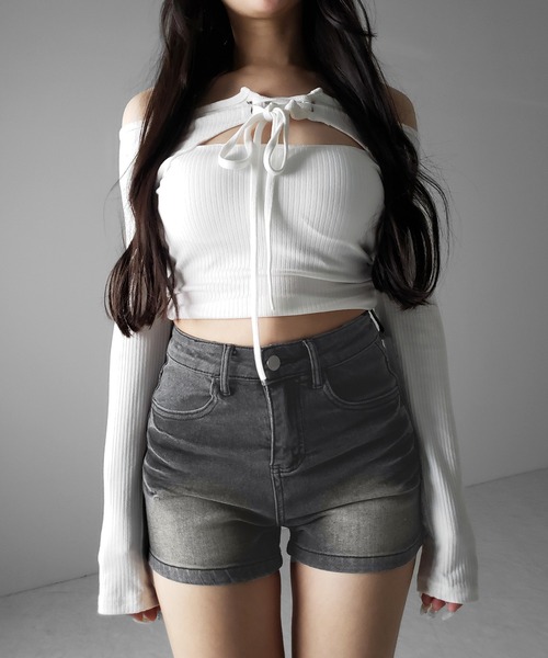 me+em select(ミームセレクト)の「【 2color /3size 】ハイウエストタイトデニムショートパンツ / high waist tight short pants(デニムパンツ・レディース・ブルー/ブラック・SMALL/MEDIUM/LARGE)」の3枚目の写真