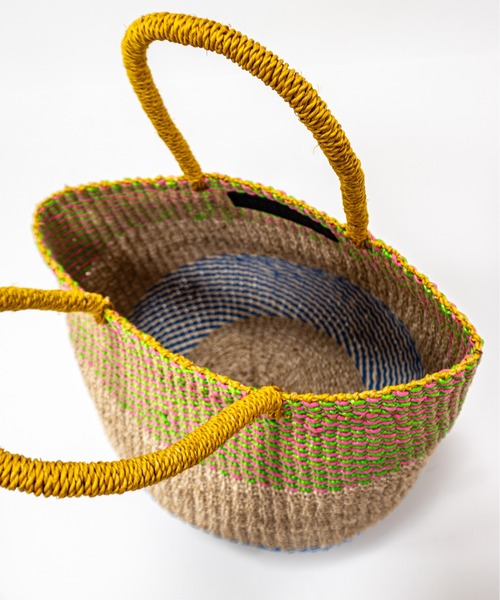 The Bagmati(ザバグマティ)の「【The Bagmati/ザバグマティ】かごバッグ マニラ麻(アバカ)×プラスチック ボーダー柄(かごバッグ・レディース・ナチュラル・FREE)」の7枚目の写真