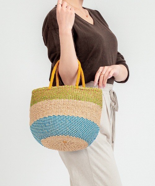 The Bagmati(ザバグマティ)の「【The Bagmati/ザバグマティ】かごバッグ マニラ麻(アバカ)×プラスチック ボーダー柄(かごバッグ・レディース・ナチュラル・FREE)」の11枚目の写真