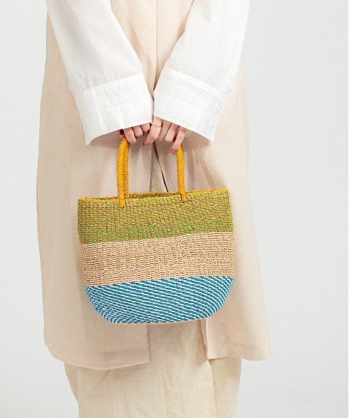 The Bagmati(ザバグマティ)の「【The Bagmati/ザバグマティ】かごバッグ マニラ麻(アバカ)×プラスチック ボーダー柄(かごバッグ・レディース・ナチュラル・FREE)」の16枚目の写真