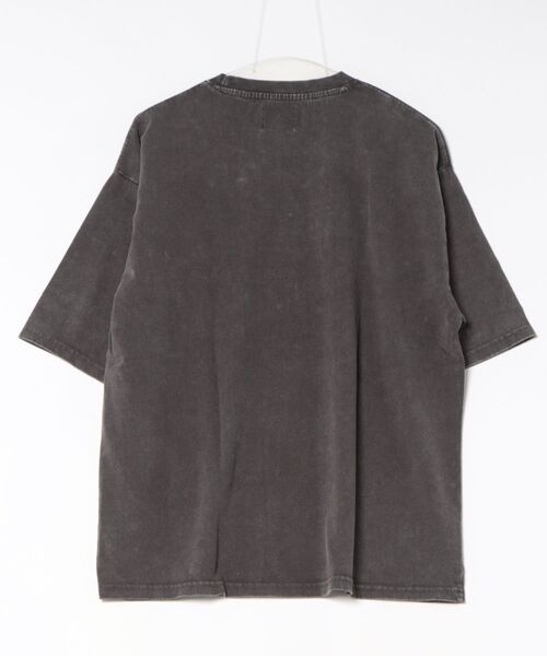 CORISCO(コリスコ)の「【CORISCO】天竺スノーウォッシュ加工 パッチロゴTEE(Tシャツ/カットソー・メンズ・ブラック/チャコールグレー・2/3)」の3枚目の写真