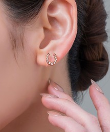 煌めくビジューのホースシューピアス/イヤリング