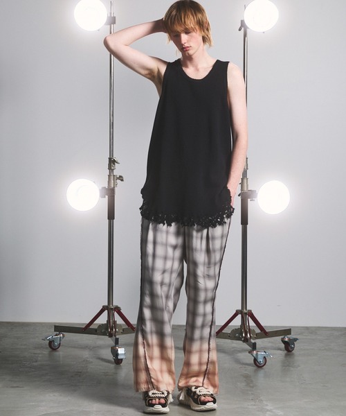 MAISON SPECIAL(メゾンスペシャル)の「《UNISEX》Destructive Damage Thermal Tank Top/デストロイダメージサーマルタンクトップ【MAISON SPECIAL/メゾンスペシャル】(タンクトップ・メンズ・ホワイト/チャコールグレー/ブラック・0/2/1)」の4枚目の写真