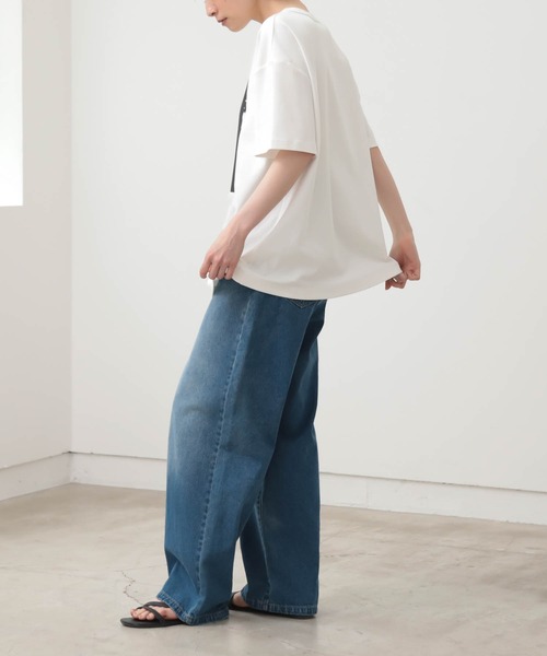 for/c(フォーシー)の「ロング丈フォトプリントTシャツ【サスティナブル】(Tシャツ/カットソー・レディース・チャコールグレー/オフホワイト・L/M)」の21枚目の写真