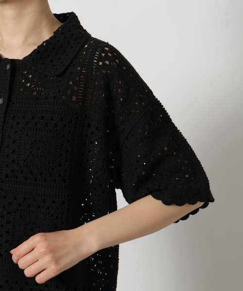 LAKOLE(ラコレ)の「レース編み柄シャツ半袖 / 667838(シャツ/ブラウス・レディース・ブラック/セージグリーン/アイボリー・FREE)」の5枚目の写真