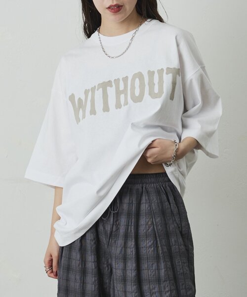COLONY 2139(コロニートゥーワンスリーナイン)の「フロッキープリントTシャツ(Tシャツ/カットソー・メンズ・ホワイト/ブラック・LARGE/MEDIUM)」の9枚目の写真