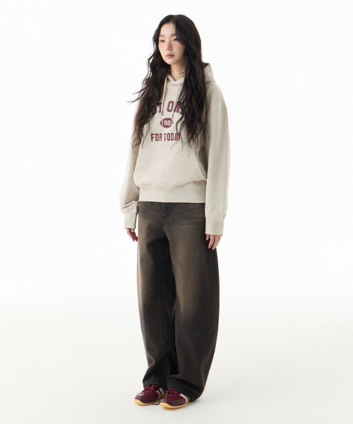 NOT ONLY FOR TODAY（ノットオンリーフォートゥデイ）の「カーブドワイドデニムパンツ [ウォッシュドブラック]（デニムパンツ・レディース・その他・MEDIUM/LARGE/X-LARGE/SMALL）」の6枚目の写真