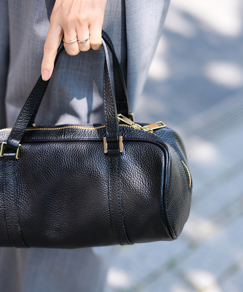 FRAMeWORK(フレームワーク)の「≪追加≫AULENTTI/オウレンティ DUFFEL SHOULDER バッグ 2(ショルダーバッグ・レディース・キャメル/ブラック・FREE)」の14枚目の写真