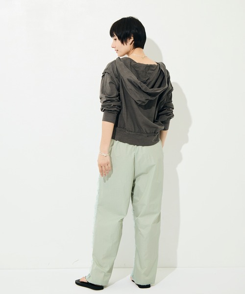 BELPER（ベルパー）の「[BELPER/ベルパー]WASHED INSIDEOUT PARKA（パーカー・レディース・ベージュ/ダークグレー・FREE）」の6枚目の写真