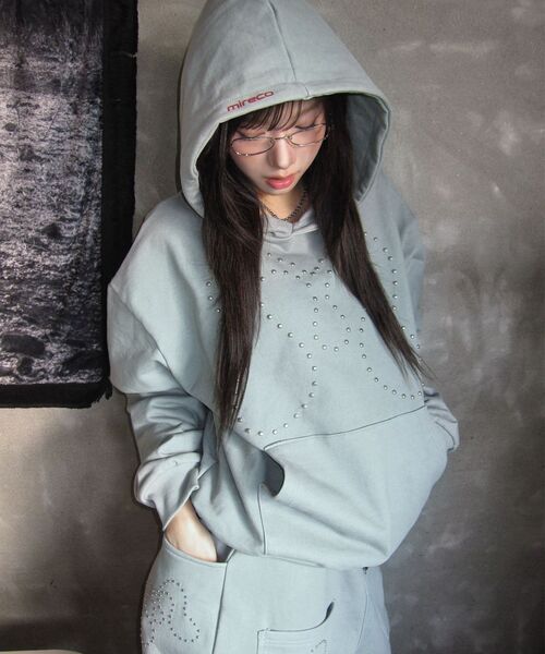 MIRECO(ミレコ)の「SYMBOL STUD PIGMENT HOODIE MINT(パーカー・レディース・その他・FREE)」の6枚目の写真