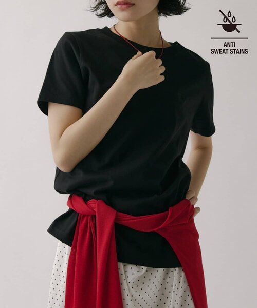 COLONY 2139(コロニートゥーワンスリーナイン)の「【MOTION】汗じみ防止刺繍コンパクトTシャツ(Tシャツ/カットソー・レディース・ホワイト/ブラック・FREE)」の1枚目の写真