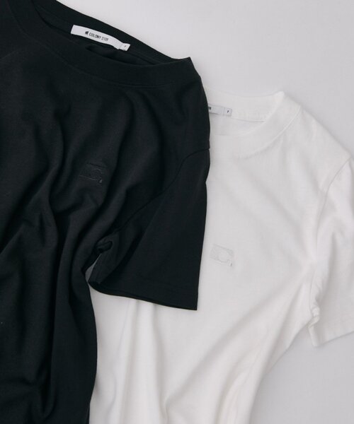 COLONY 2139(コロニートゥーワンスリーナイン)の「【MOTION】汗じみ防止刺繍コンパクトTシャツ(Tシャツ/カットソー・レディース・ホワイト/ブラック・FREE)」の6枚目の写真