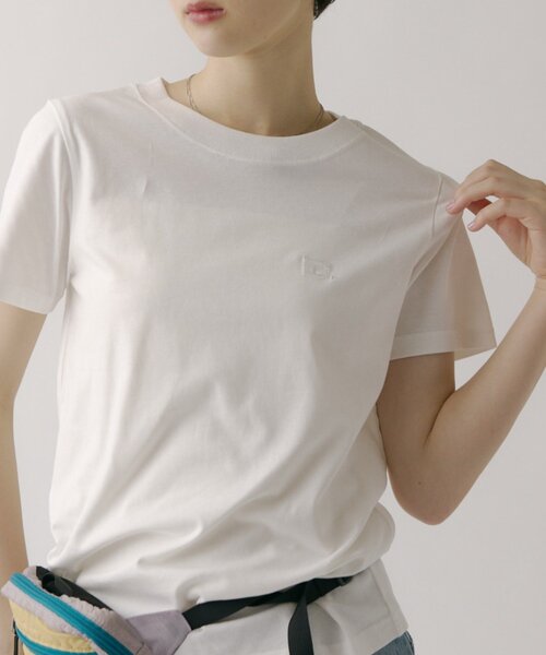 COLONY 2139(コロニートゥーワンスリーナイン)の「【MOTION】汗じみ防止刺繍コンパクトTシャツ(Tシャツ/カットソー・レディース・ホワイト/ブラック・FREE)」の7枚目の写真