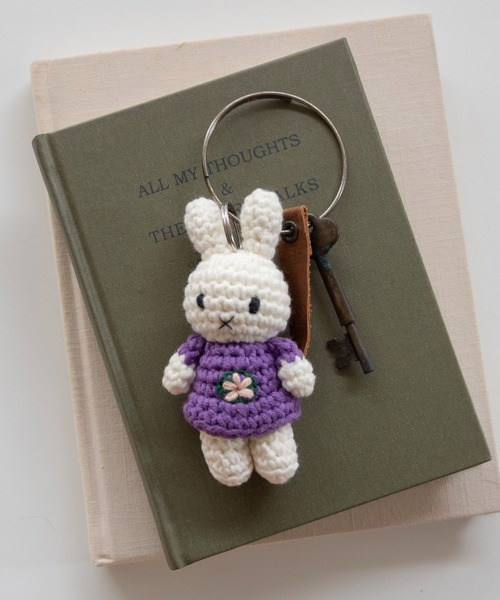 Dick Bruna（ディックブルーナ）の「ミュージアムキーハンガー（キーホルダー・レディース・パープル系その他/イエロー系その他2/その他/レッド系その他2/イエロー/ブルー系その他3/ブルー系その他4/ミックスグレー/レッド系その他3/イエロー× ブルー/ベージュ系その他・FREE）」の6枚目の写真