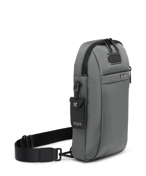 TUMI(トゥミ)の「TUMI ALPHA(アルファ) スリング(ボディバッグ/ウエストポーチ・メンズ・シルバーグレー・FREE)」の3枚目の写真