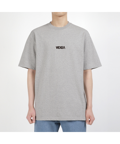 AEXEA(アクシー)の「ラインリバーサーロゴ半袖Tシャツ E04BRD_ABX10205(Tシャツ/カットソー・メンズ・ブラック/ホワイト/ブルー/グレー系その他・L/M/S/XL)」の1枚目の写真