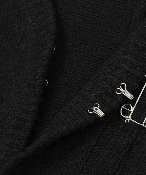 MUCENT（ムセント）の「A'GEM/9 × .kom 『MUCENT/ムセント』 JERA METAL LOGO SOFT HOOK CARDIGAN/JERA メタルロゴソフトフックカーデ（カーディガン/ボレロ・レディース・ブラック/チャコールグレー・FREE）」の6枚目の写真