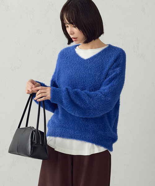 COMME CA ISM(コムサイズム)の「マシンウォッシャブル シャギー V ネックニット(ニット/セーター・レディース・グレー/チャコール/ブルー/ベージュ・FREE)」の10枚目の写真