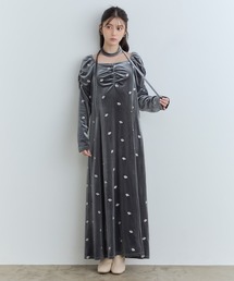 Tiny EDEN（タイニーエデン）の「【中野恵那 着用】フラワー刺繍ベロアワンピース(チョーカー付き)（ワンピース）」