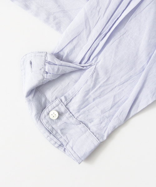 URBAN RESEARCH（アーバンリサーチ）の「UR ローンギャザーチュニック（ワンピース・レディース・ライトブルー/オフホワイト/スミクロ・FREE）」の6枚目の写真