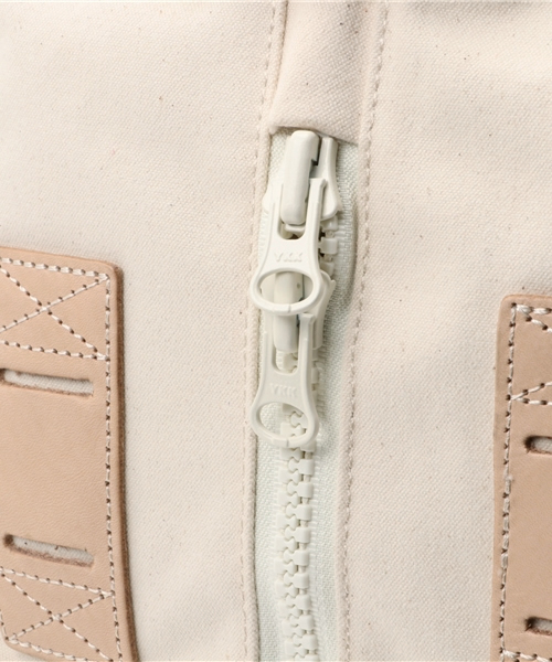 F/CE. (エフシーイー)の「No.3 CANVAS TRAVEL BACK PACK / ナンバースリー キャンバス トラベル バックパック(バックパック/リュック・レディース・アイボリー/ブラック・FREE)」の16枚目の写真