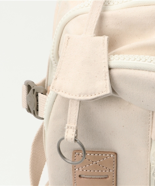 F/CE. (エフシーイー)の「No.3 CANVAS TRAVEL BACK PACK / ナンバースリー キャンバス トラベル バックパック(バックパック/リュック・レディース・アイボリー/ブラック・FREE)」の3枚目の写真