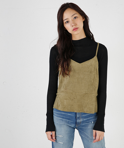 MOUSSY（マウジー）の「SUEDE LIKE CAMI VEST（キャミソール・レディース・ブルー/グレー/カーキ/ボルドー・FREE）」の3枚目の写真