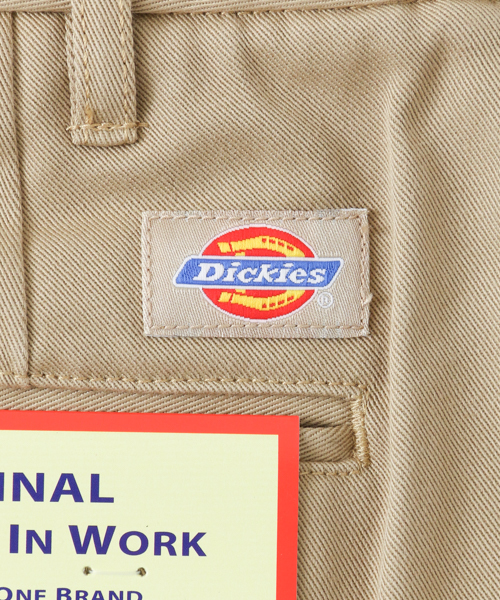 Dickies（ディッキーズ）の「UR DICKIES 別注TCタックテーパードパンツ（その他パンツ・レディース・ブラック/ベージュ/グレー・SMALL/MEDIUM）」の9枚目の写真