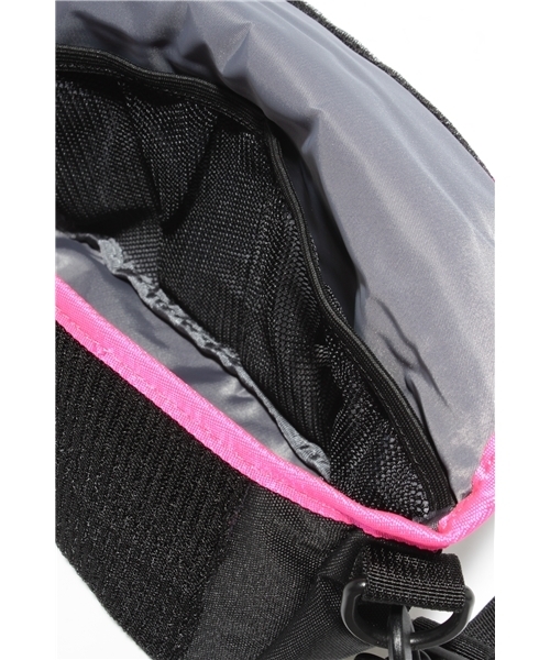X-girl Stages（エックスガールステージス）の「X-GIRL STAGES SAG PICNIC（ショルダーバッグ・キッズ・ブラック・ONE SIZE）」の7枚目の写真