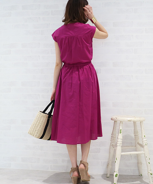 N.（N. Natural Beauty Basic）（エヌエヌナチュラルビューティーベーシック）の「コットンローンミモレノースリーブワンピース（ワンピース・レディース・ピンク/ベージュ/ブルー系その他/ブラック/ネイビー/カーキ・MEDIUM）」の7枚目の写真