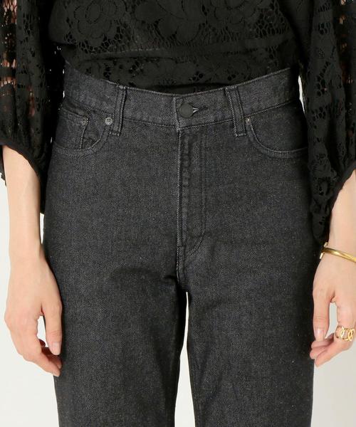YOLO（ヨーロ）の「YOLO デニム ハイウエスト カットオフデニムパンツ / ヨーロー（デニムパンツ・レディース・ブラック/コバルトブルー・MEDIUM/SMALL）」の9枚目の写真