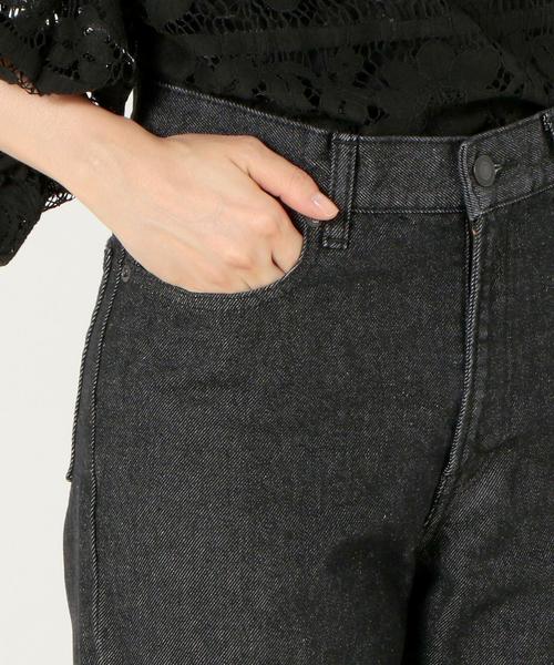 YOLO（ヨーロ）の「YOLO デニム ハイウエスト カットオフデニムパンツ / ヨーロー（デニムパンツ・レディース・ブラック/コバルトブルー・MEDIUM/SMALL）」の10枚目の写真