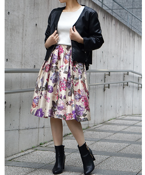 laboratory work（ラボラトリーワーク）の「フラワープリントタックギャザースカート（スカート・レディース・オフホワイト/ネイビー/イエロー・MEDIUM）」の14枚目の写真